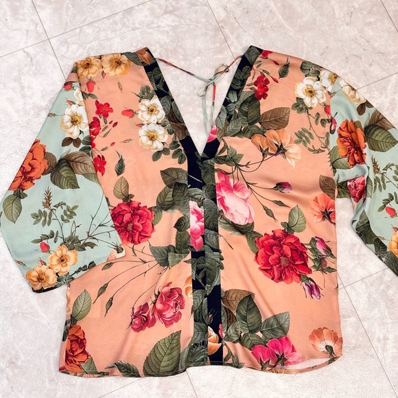 Farm Rio Anthropologie Floral Viscose Kimono Style Blouse Small - Picture 9 of 12